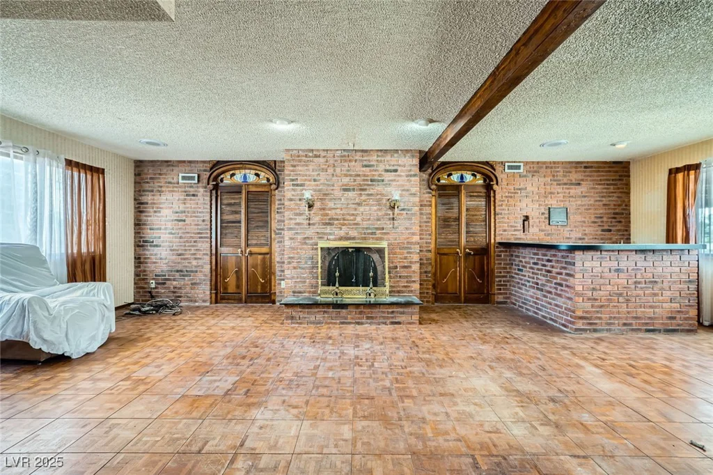 7079 Laredo, Las Vegas, NV 89117