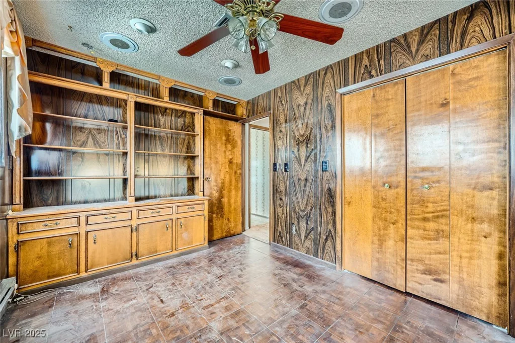 7079 Laredo, Las Vegas, NV 89117