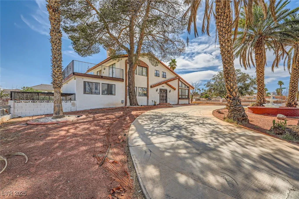 7079 Laredo, Las Vegas, NV 89117