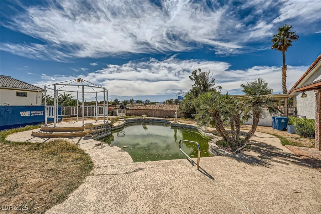 7079 Laredo, Las Vegas, NV 89117