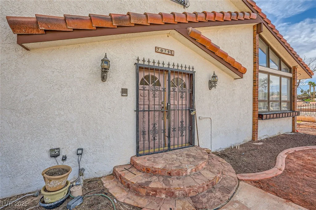 7079 Laredo, Las Vegas, NV 89117