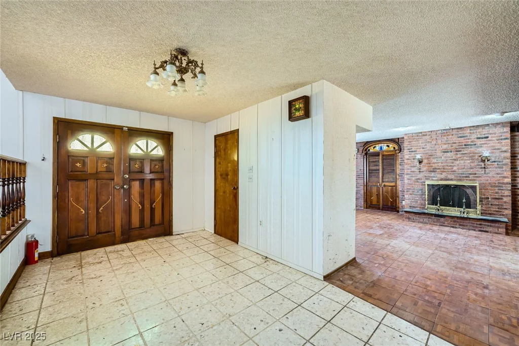 7079 Laredo, Las Vegas, NV 89117