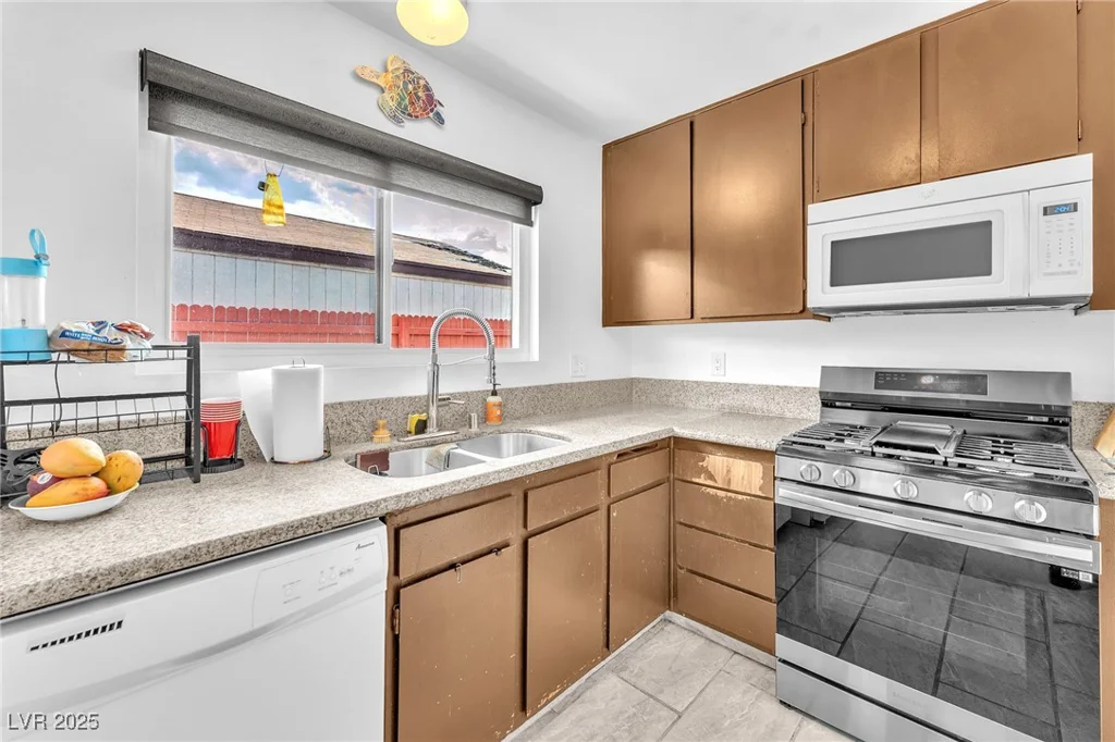 4153 Broadriver, Las Vegas, NV 89108