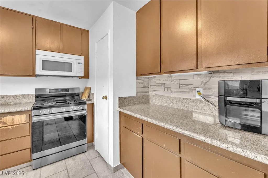 4153 Broadriver, Las Vegas, NV 89108