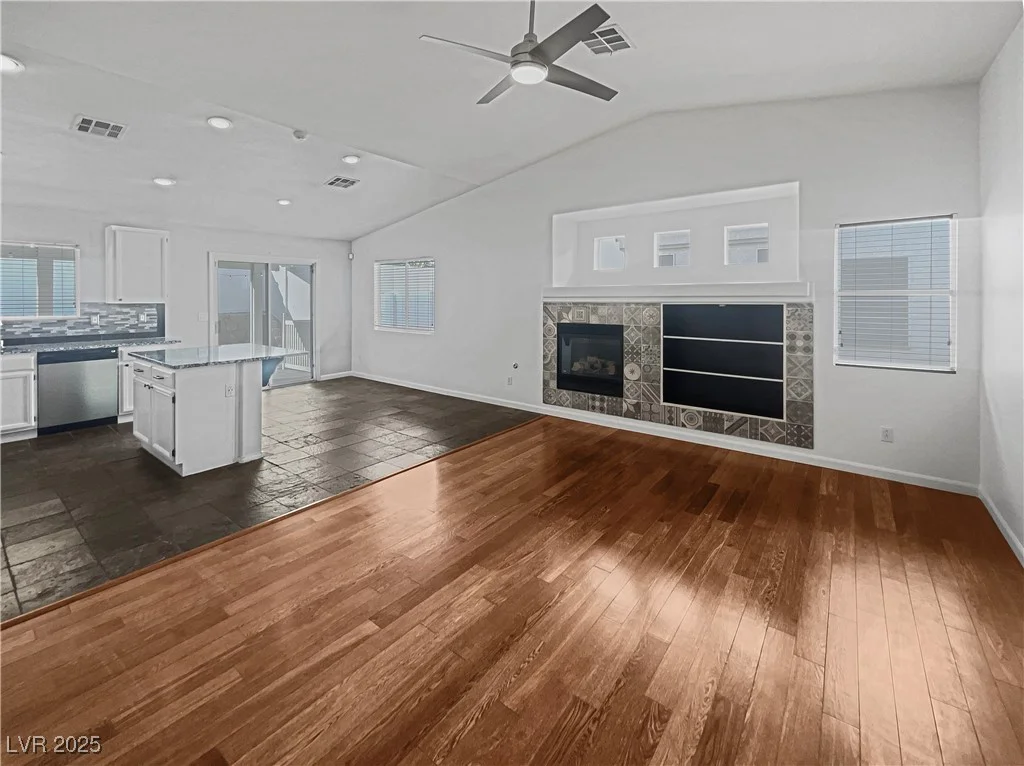 350 Loma Marsh, North Las Vegas, NV 89084