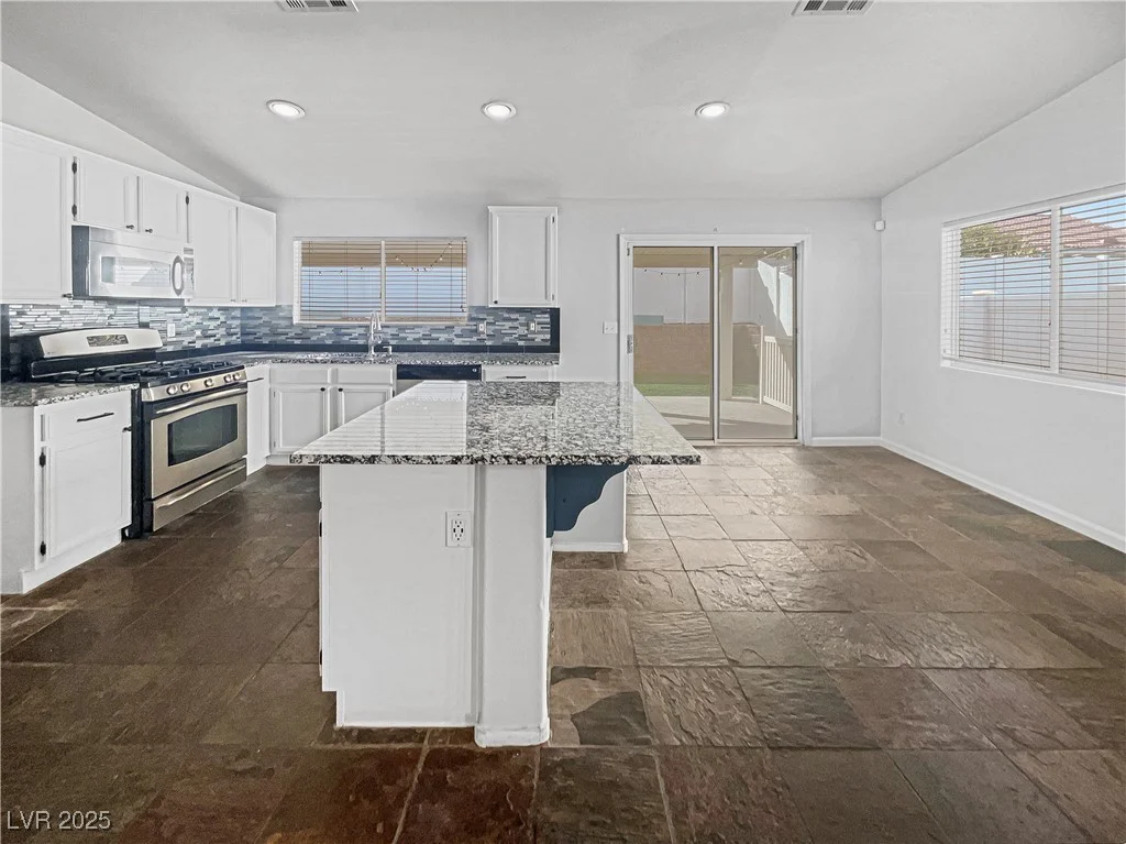 350 Loma Marsh, North Las Vegas, NV 89084