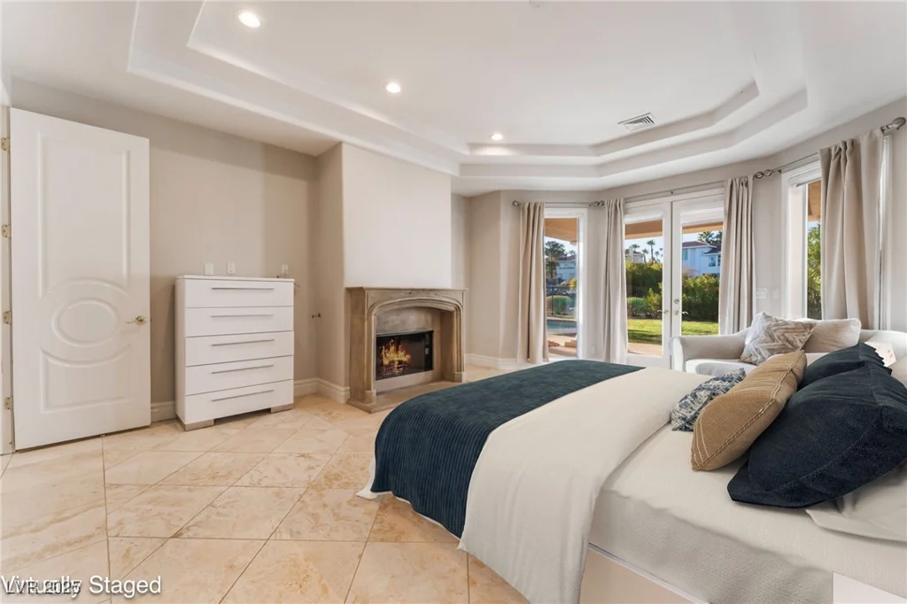 2221 Glenbrook, Las Vegas, NV 89117
