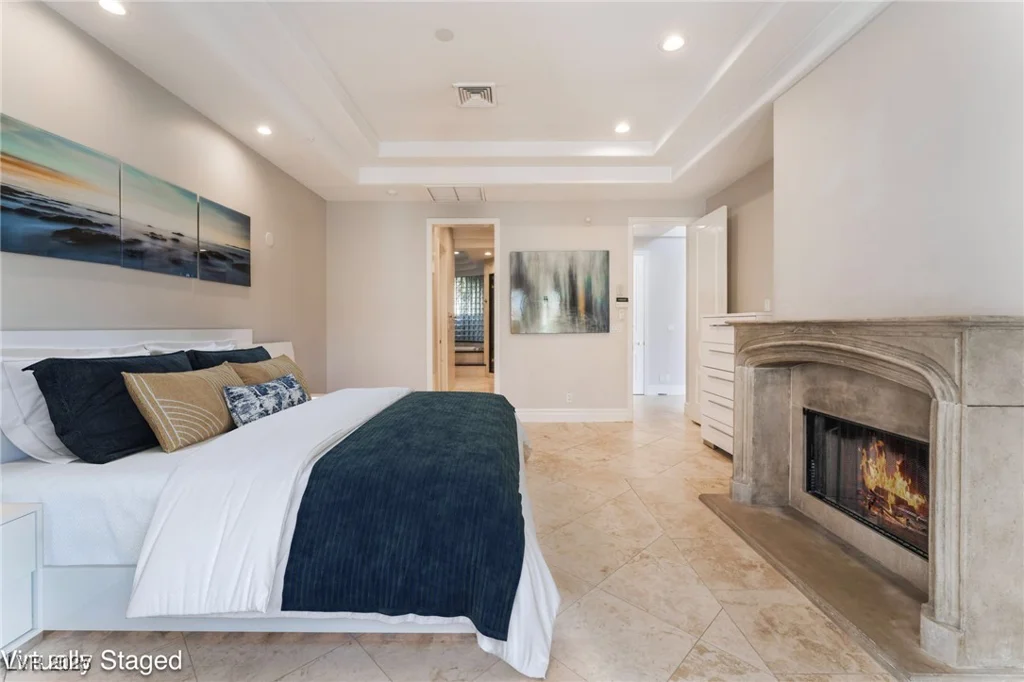2221 Glenbrook, Las Vegas, NV 89117