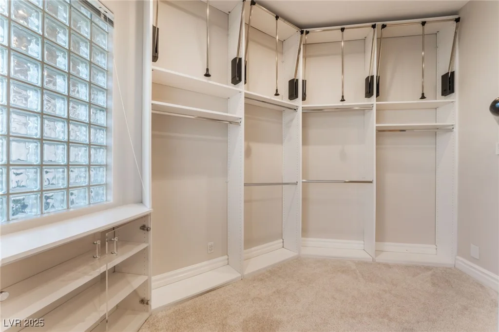 2221 Glenbrook, Las Vegas, NV 89117