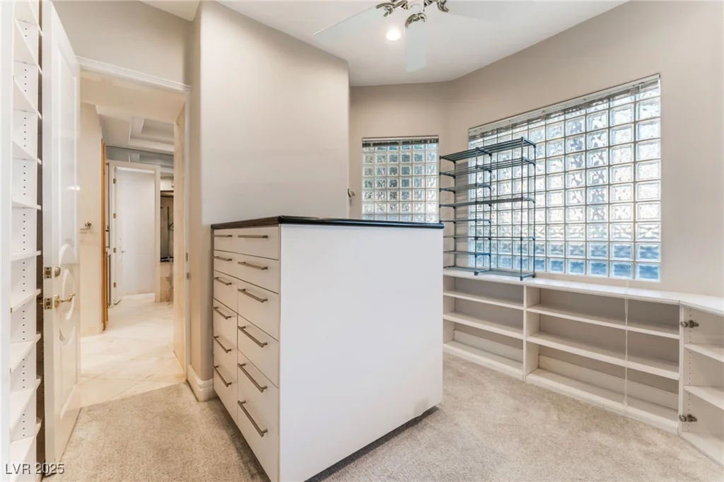 2221 Glenbrook, Las Vegas, NV 89117