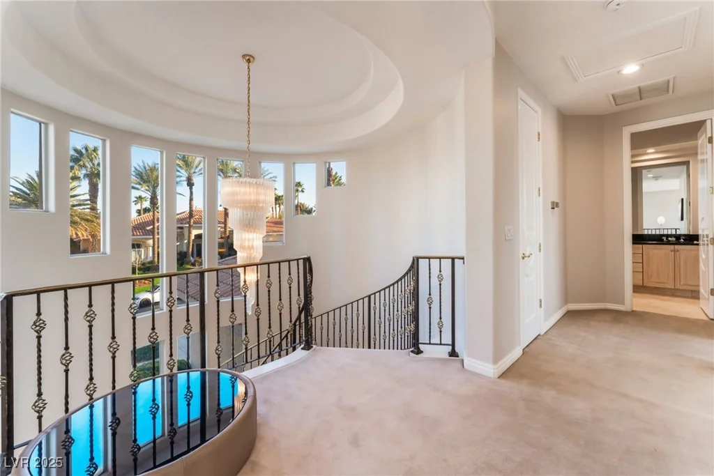 2221 Glenbrook, Las Vegas, NV 89117