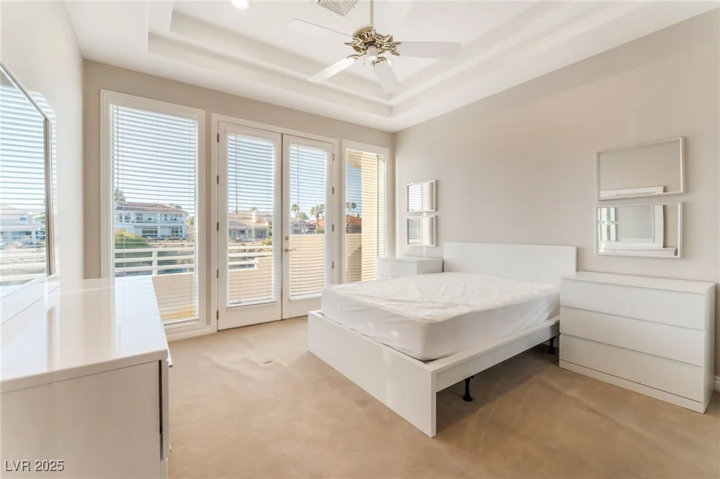 2221 Glenbrook, Las Vegas, NV 89117