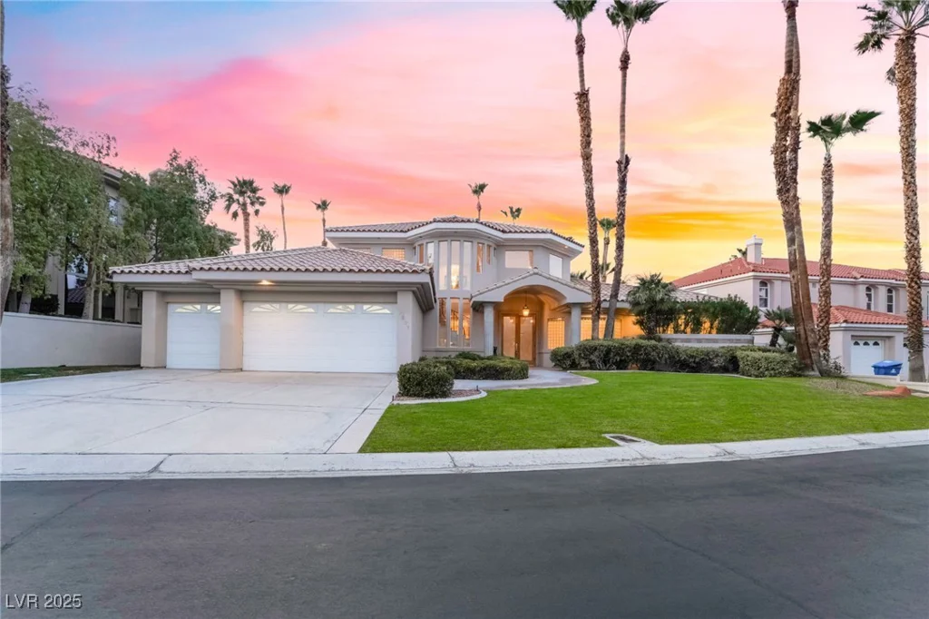 2221 Glenbrook, Las Vegas, NV 89117