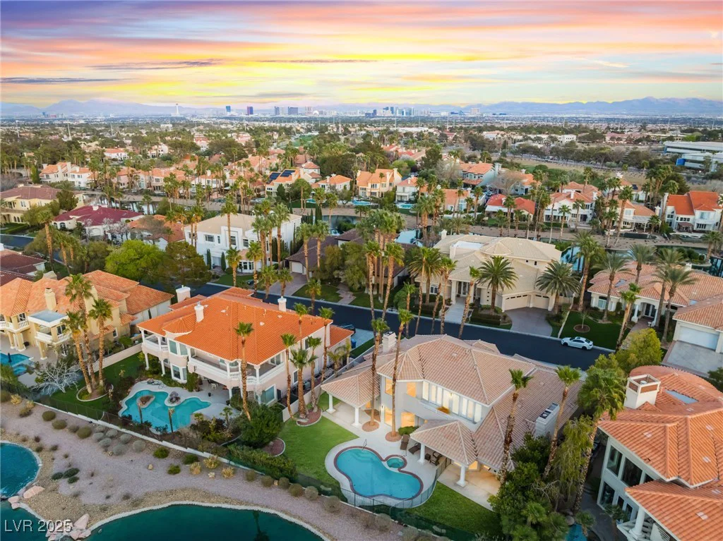 2221 Glenbrook, Las Vegas, NV 89117