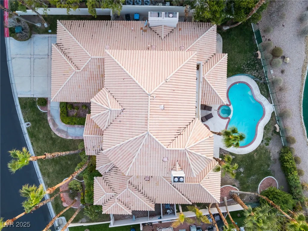 2221 Glenbrook, Las Vegas, NV 89117