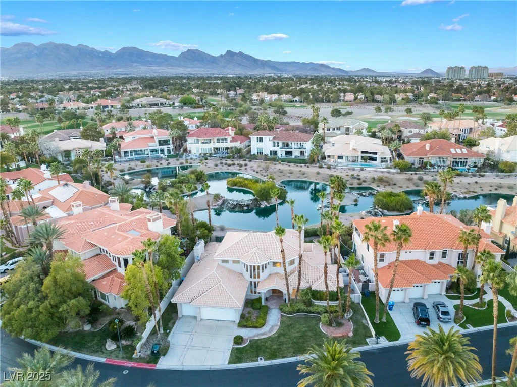 2221 Glenbrook, Las Vegas, NV 89117