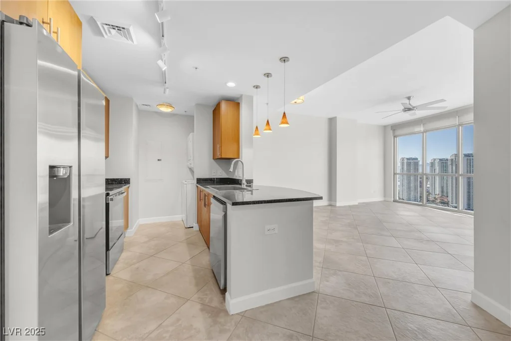 200 Sahara, Las Vegas, NV 89102