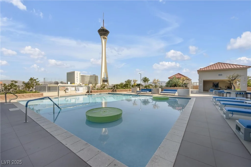 200 Sahara, Las Vegas, NV 89102
