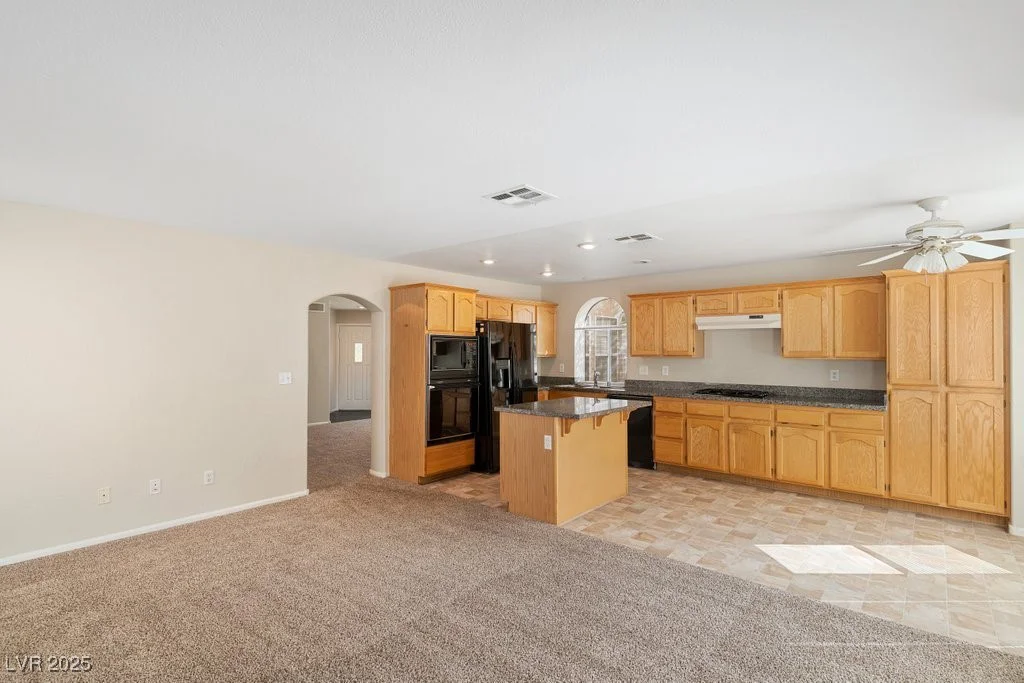 8005 Dover Shores, Las Vegas, NV 89128
