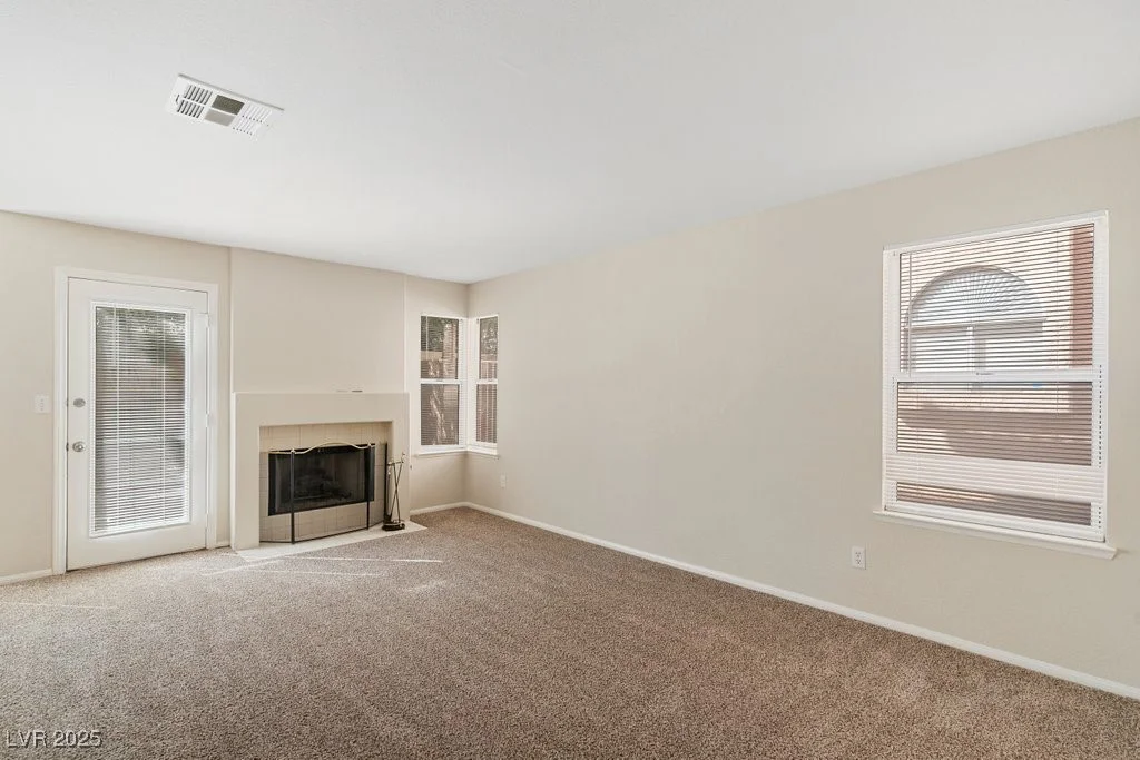 8005 Dover Shores, Las Vegas, NV 89128