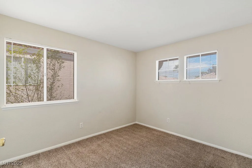8005 Dover Shores, Las Vegas, NV 89128