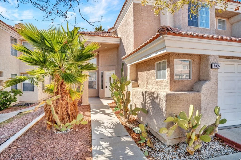 8005 Dover Shores, Las Vegas, NV 89128