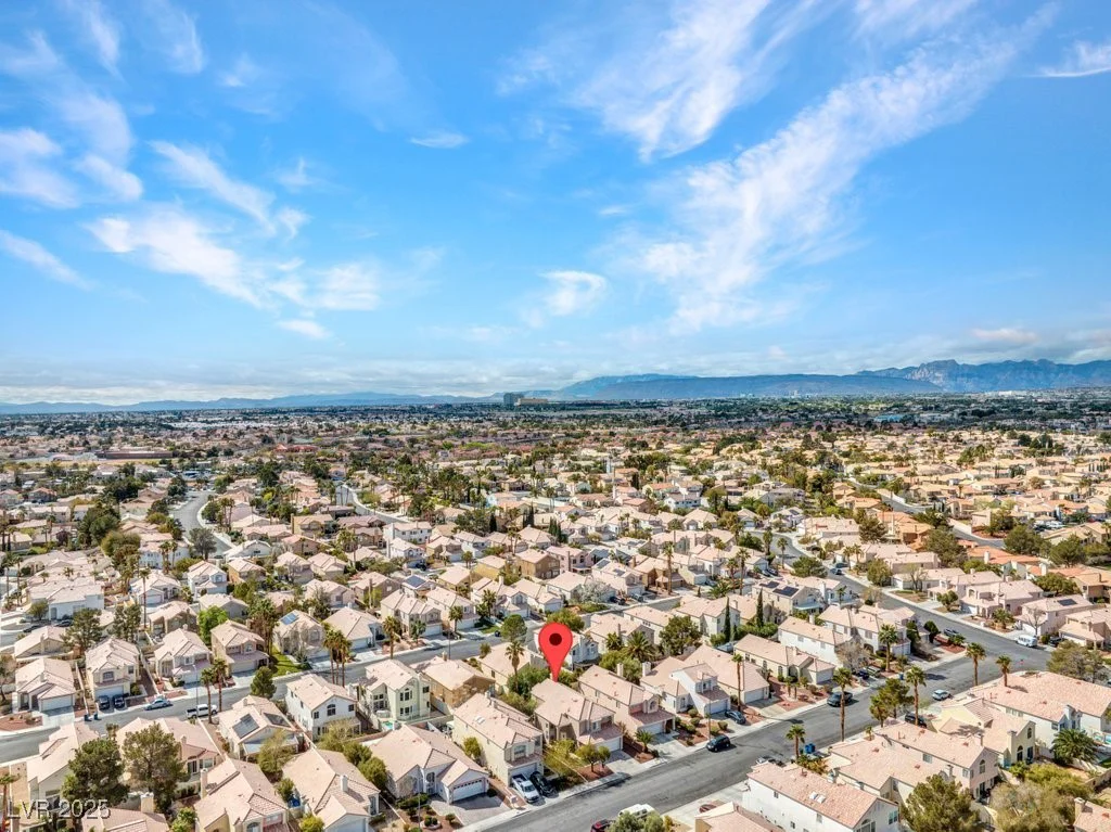 8005 Dover Shores, Las Vegas, NV 89128