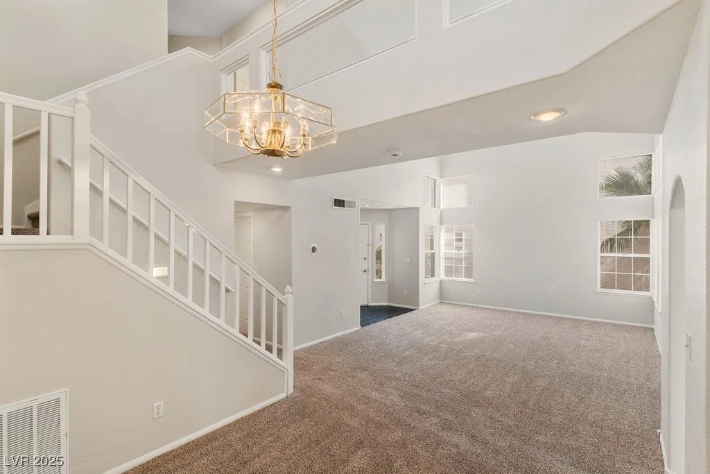 8005 Dover Shores, Las Vegas, NV 89128
