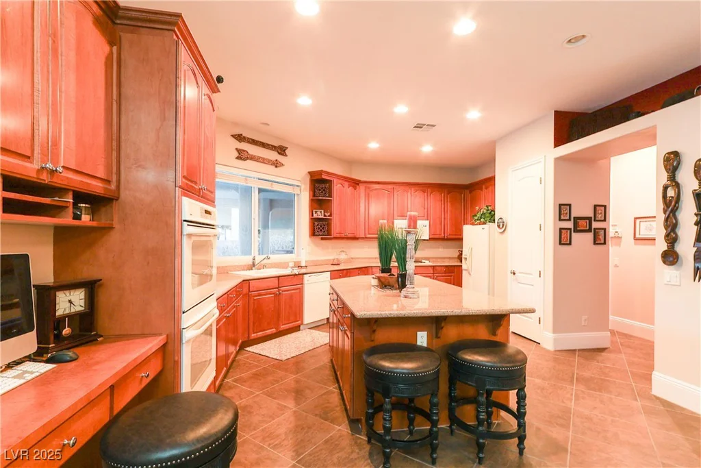809 Lake Hill, Boulder City, NV 89005