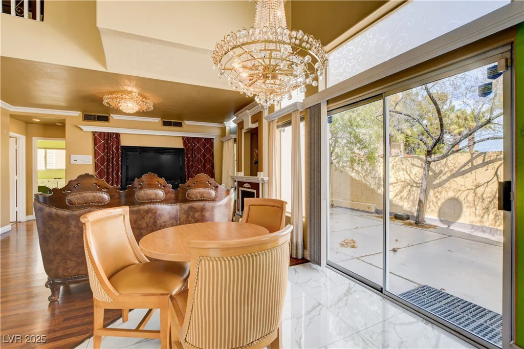 8988 Dusseldorf, Las Vegas, NV 89147