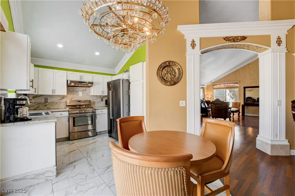 8988 Dusseldorf, Las Vegas, NV 89147