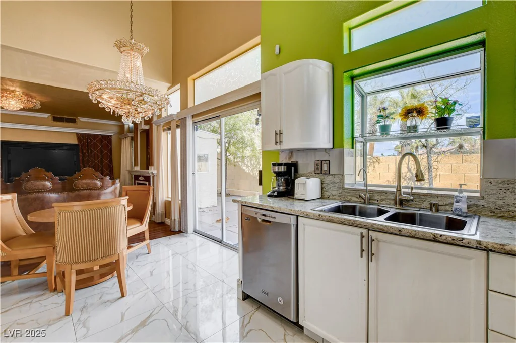 8988 Dusseldorf, Las Vegas, NV 89147