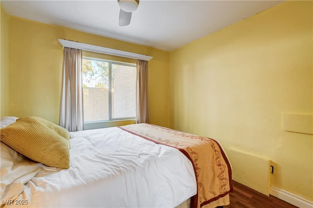8988 Dusseldorf, Las Vegas, NV 89147