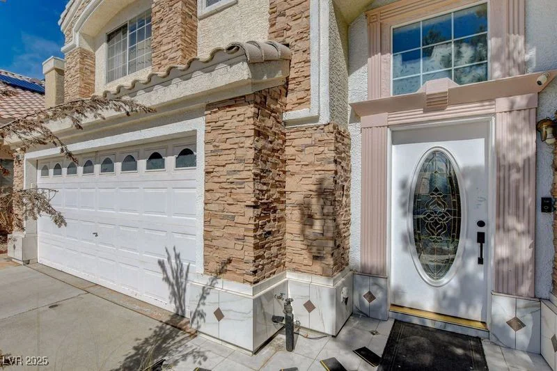 8988 Dusseldorf, Las Vegas, NV 89147
