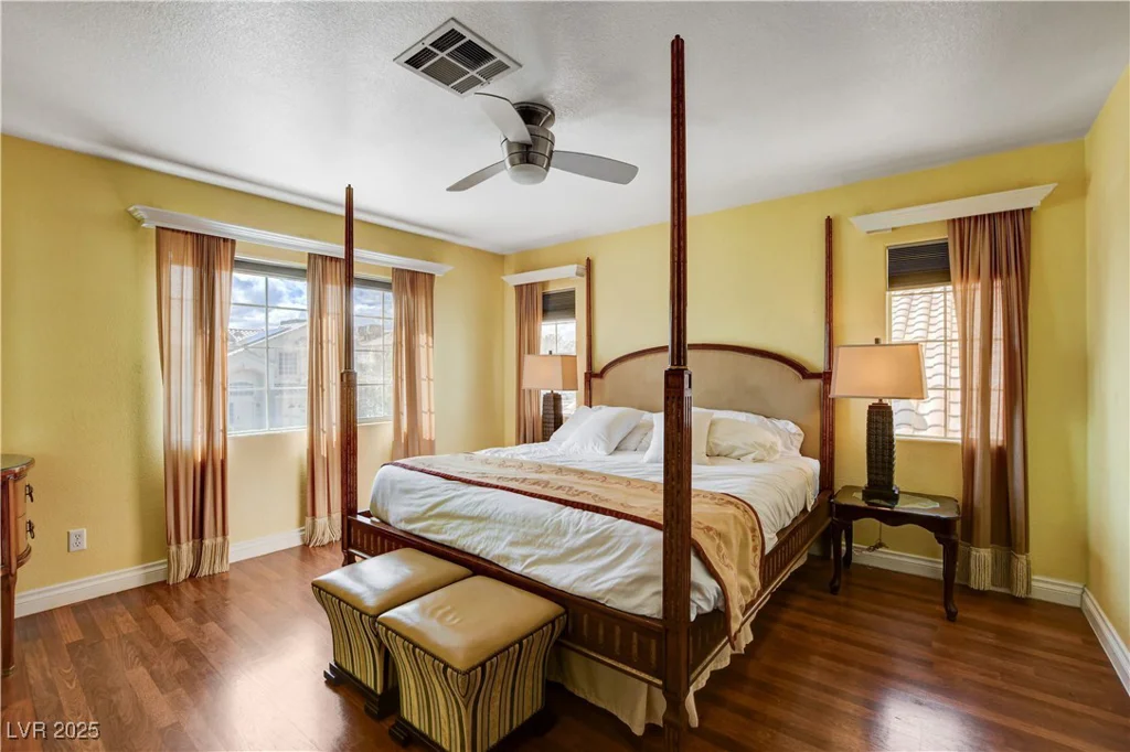 8988 Dusseldorf, Las Vegas, NV 89147