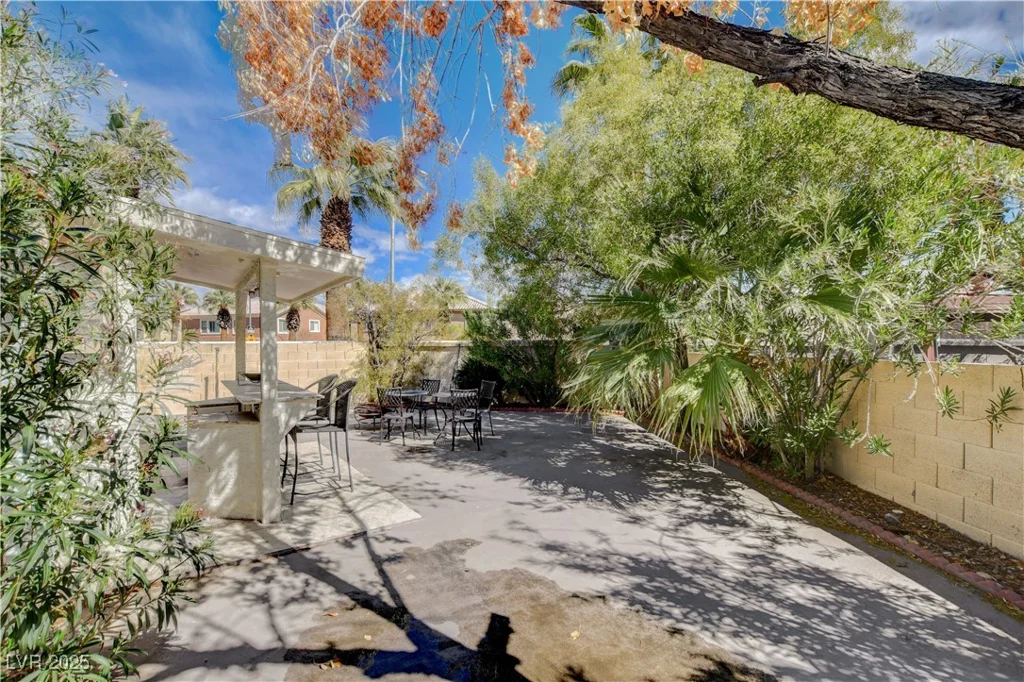 8988 Dusseldorf, Las Vegas, NV 89147