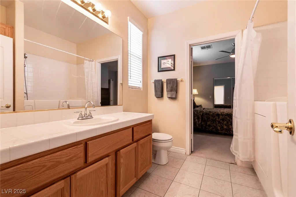1313 Gallery Oaks, Las Vegas, NV 89123