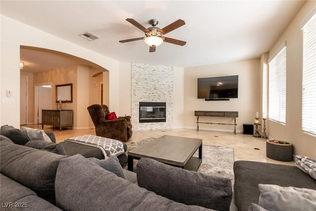 1313 Gallery Oaks, Las Vegas, NV 89123