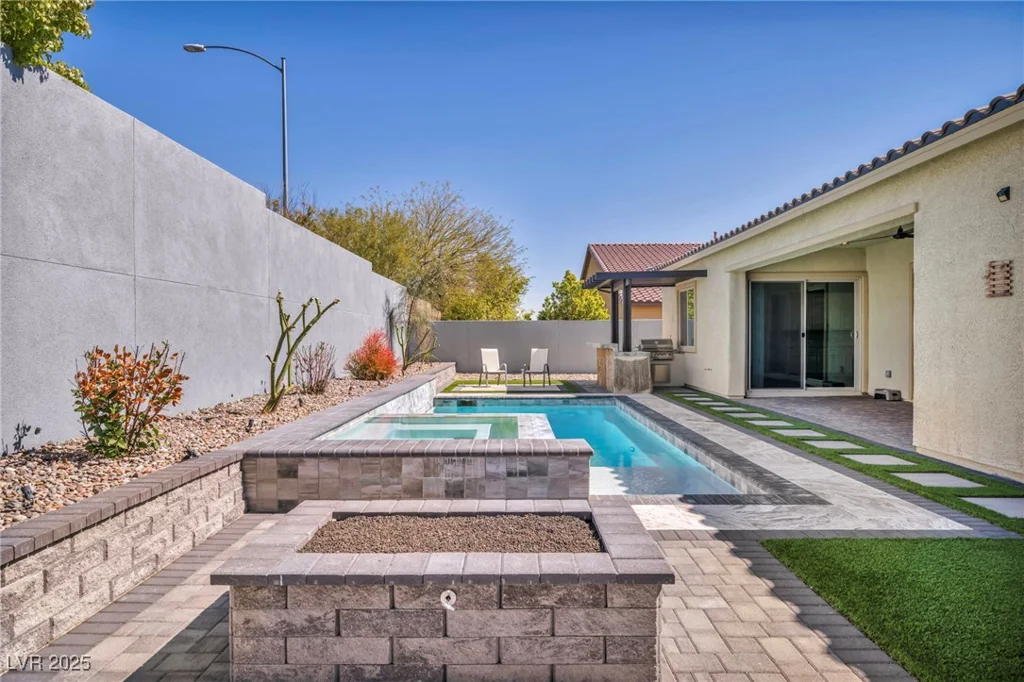 10062 Mountain Foothills, Las Vegas, NV 89149