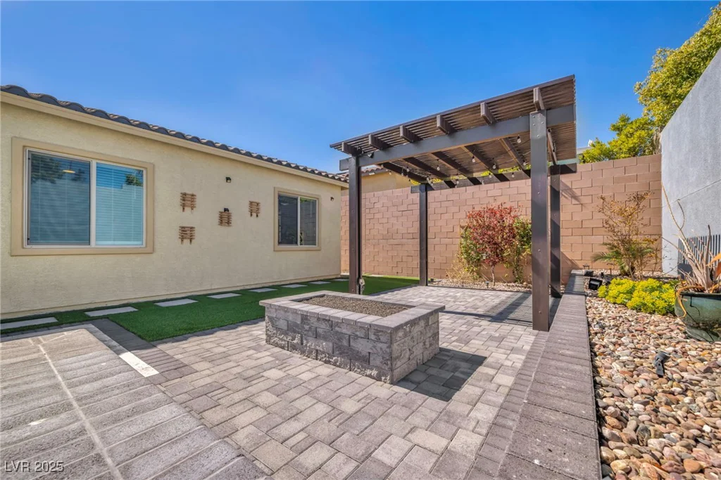10062 Mountain Foothills, Las Vegas, NV 89149