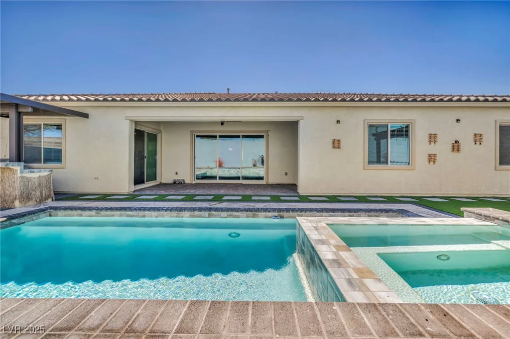 10062 Mountain Foothills, Las Vegas, NV 89149