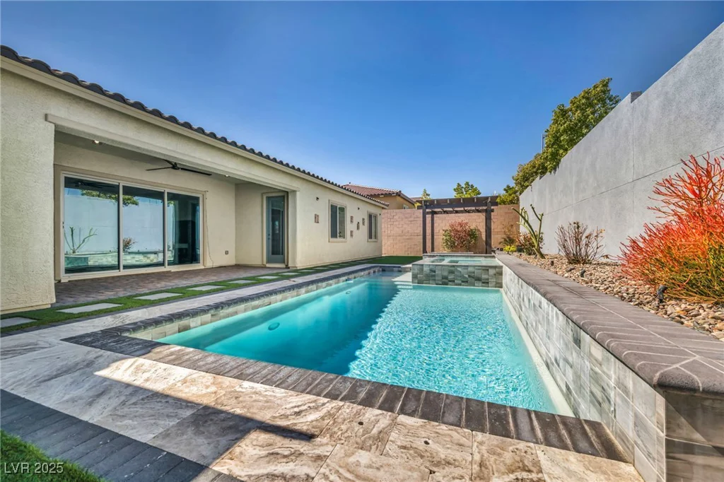 10062 Mountain Foothills, Las Vegas, NV 89149