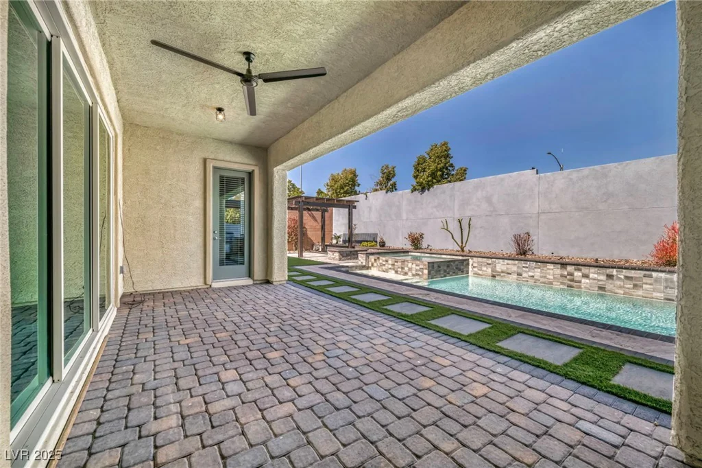 10062 Mountain Foothills, Las Vegas, NV 89149