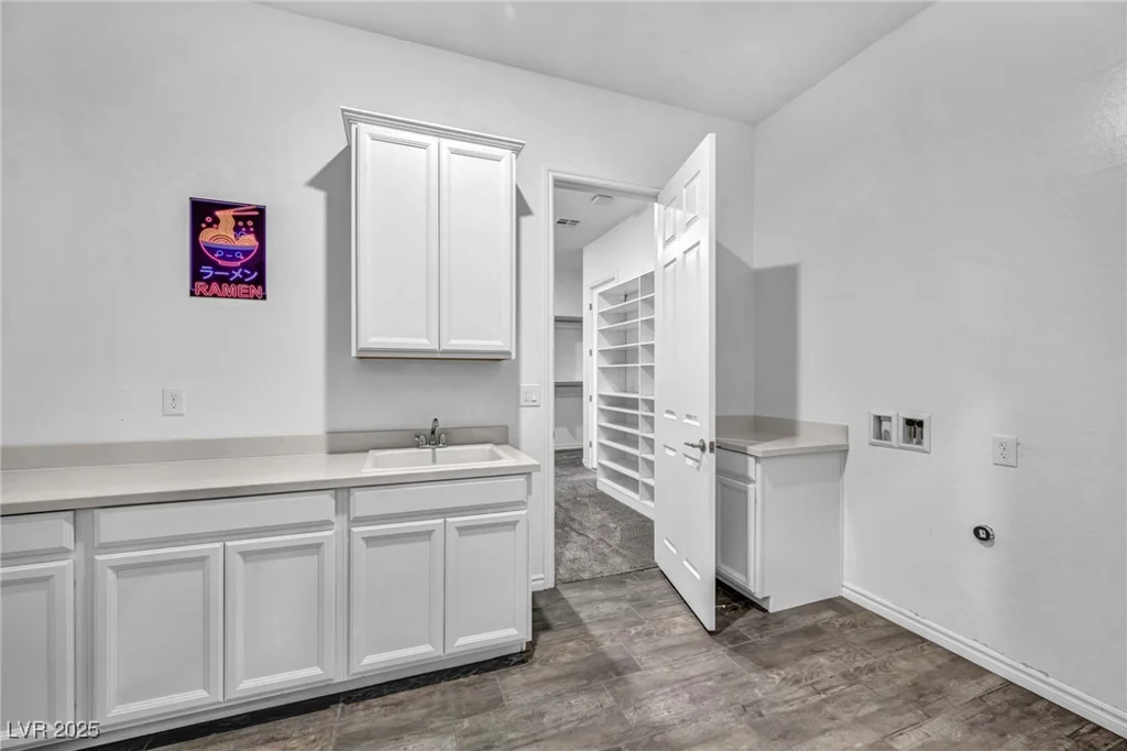 10062 Mountain Foothills, Las Vegas, NV 89149