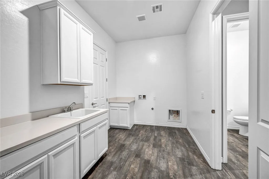 10062 Mountain Foothills, Las Vegas, NV 89149