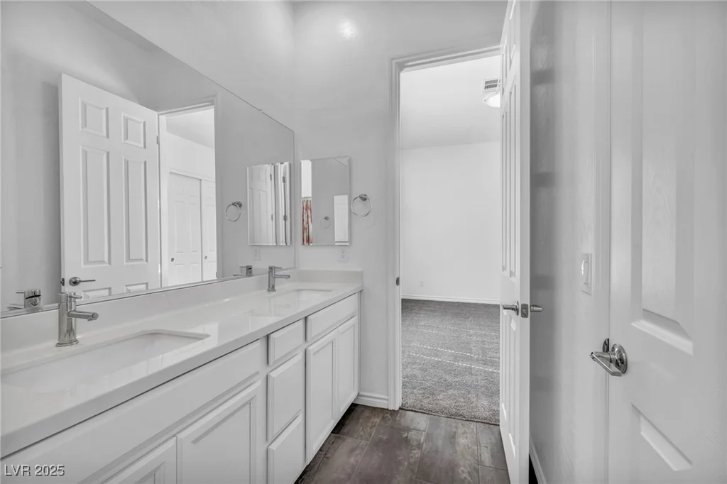 10062 Mountain Foothills, Las Vegas, NV 89149