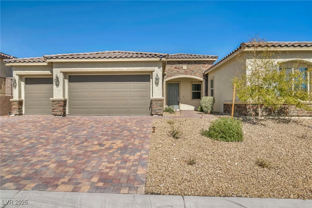 10062 Mountain Foothills, Las Vegas, NV 89149