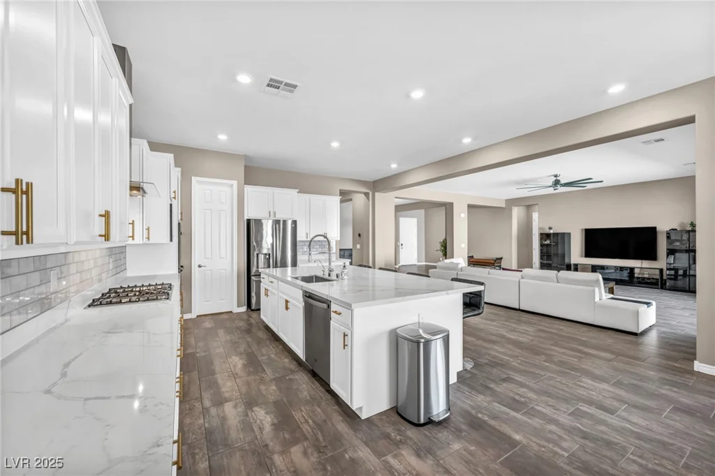 10062 Mountain Foothills, Las Vegas, NV 89149