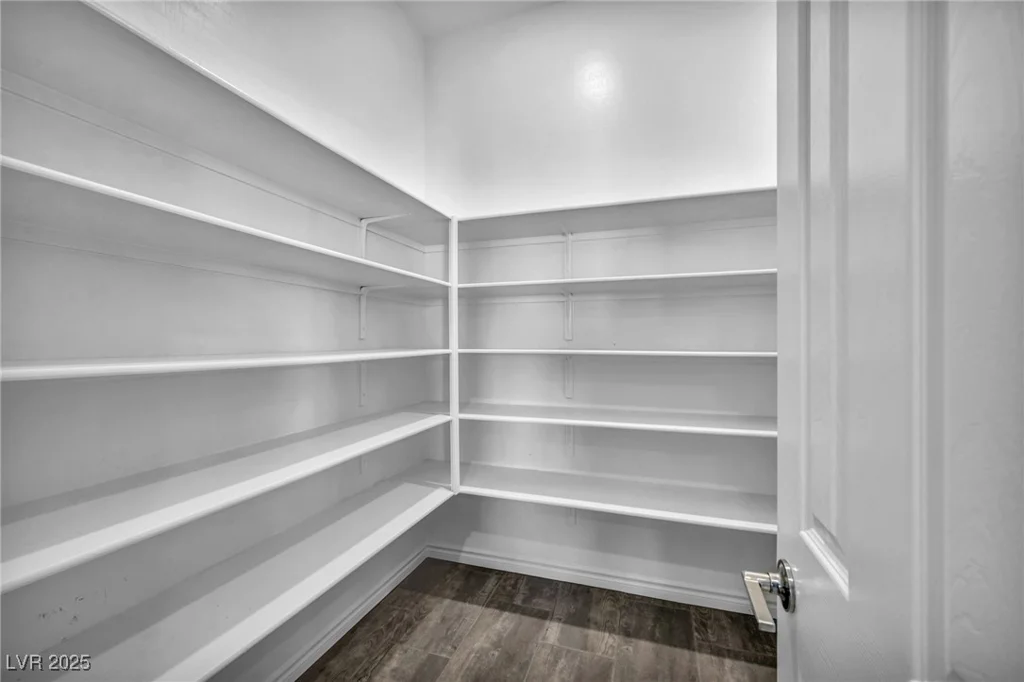 10062 Mountain Foothills, Las Vegas, NV 89149
