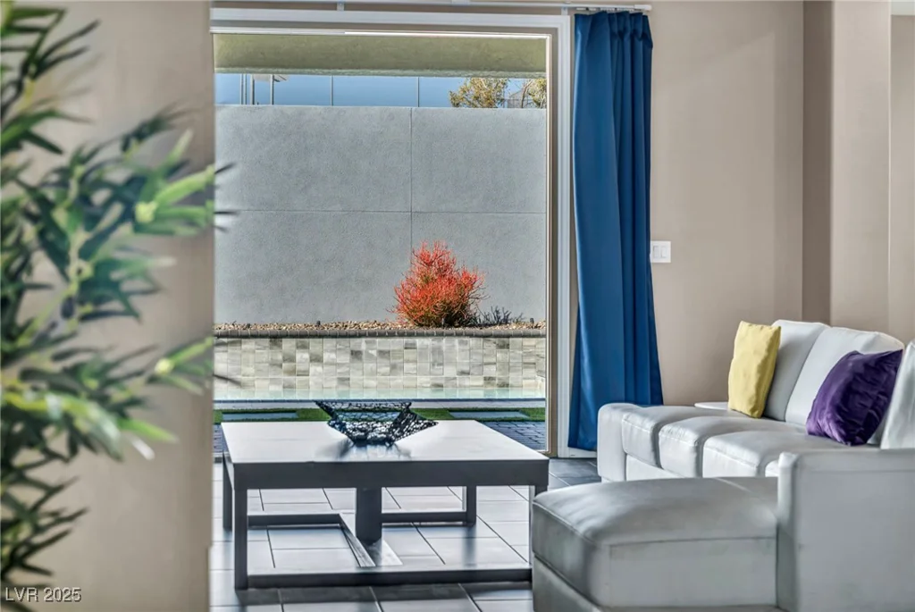 10062 Mountain Foothills, Las Vegas, NV 89149